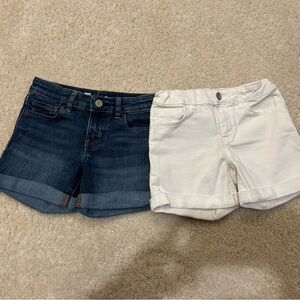GAP Kids Bundle of Girl’s Denim and White Jean Shorts in Size 8